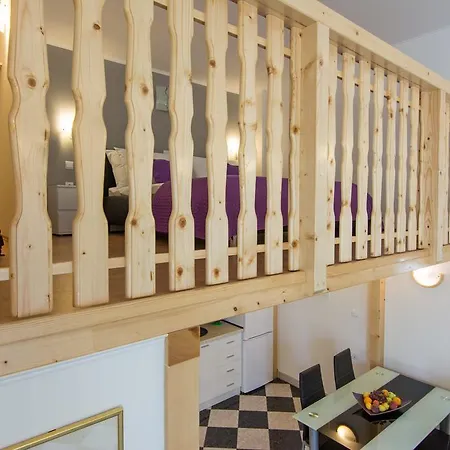 Apartament Storia *